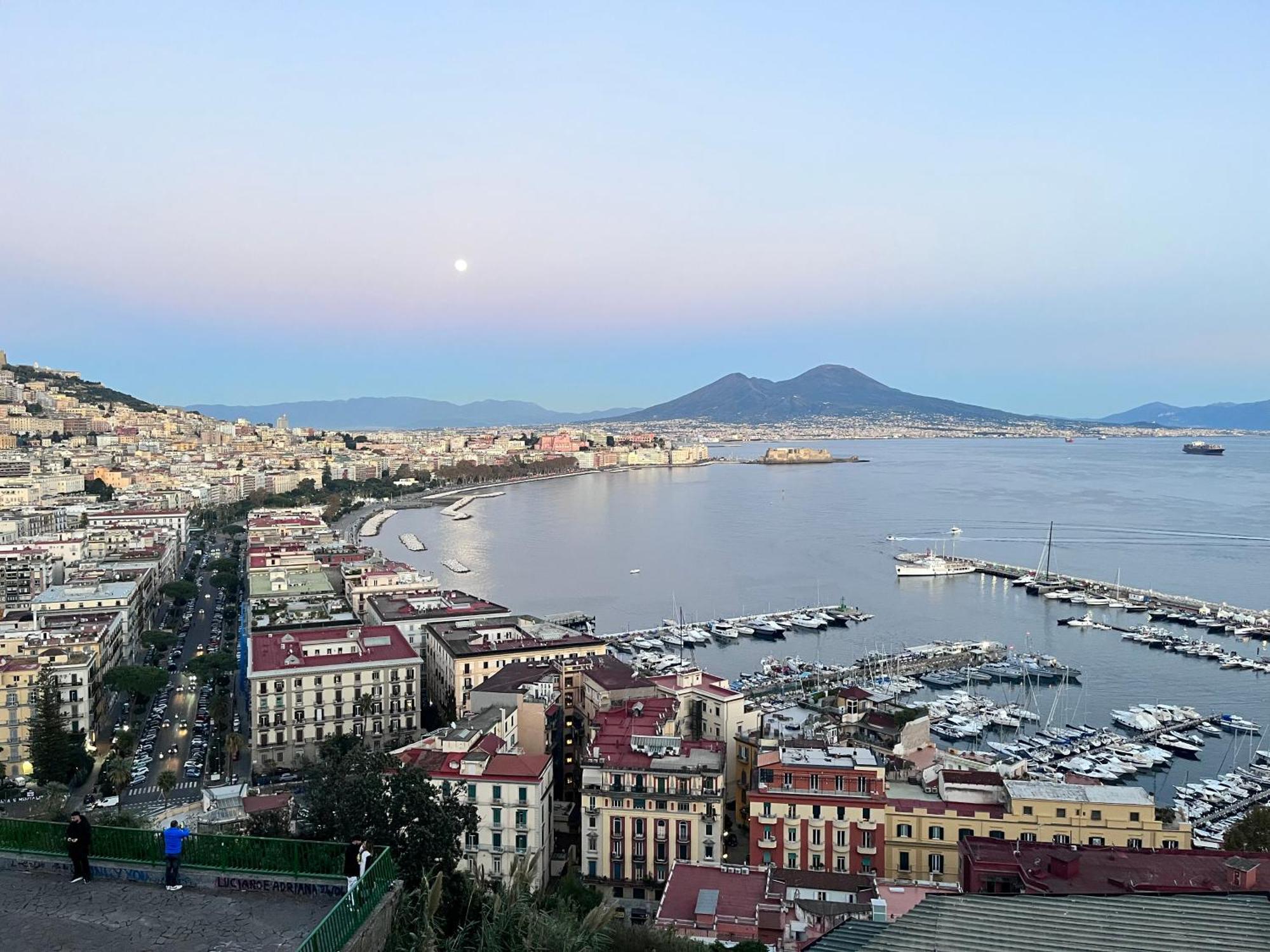 Cuore Di Napoli Centro Екстериор снимка